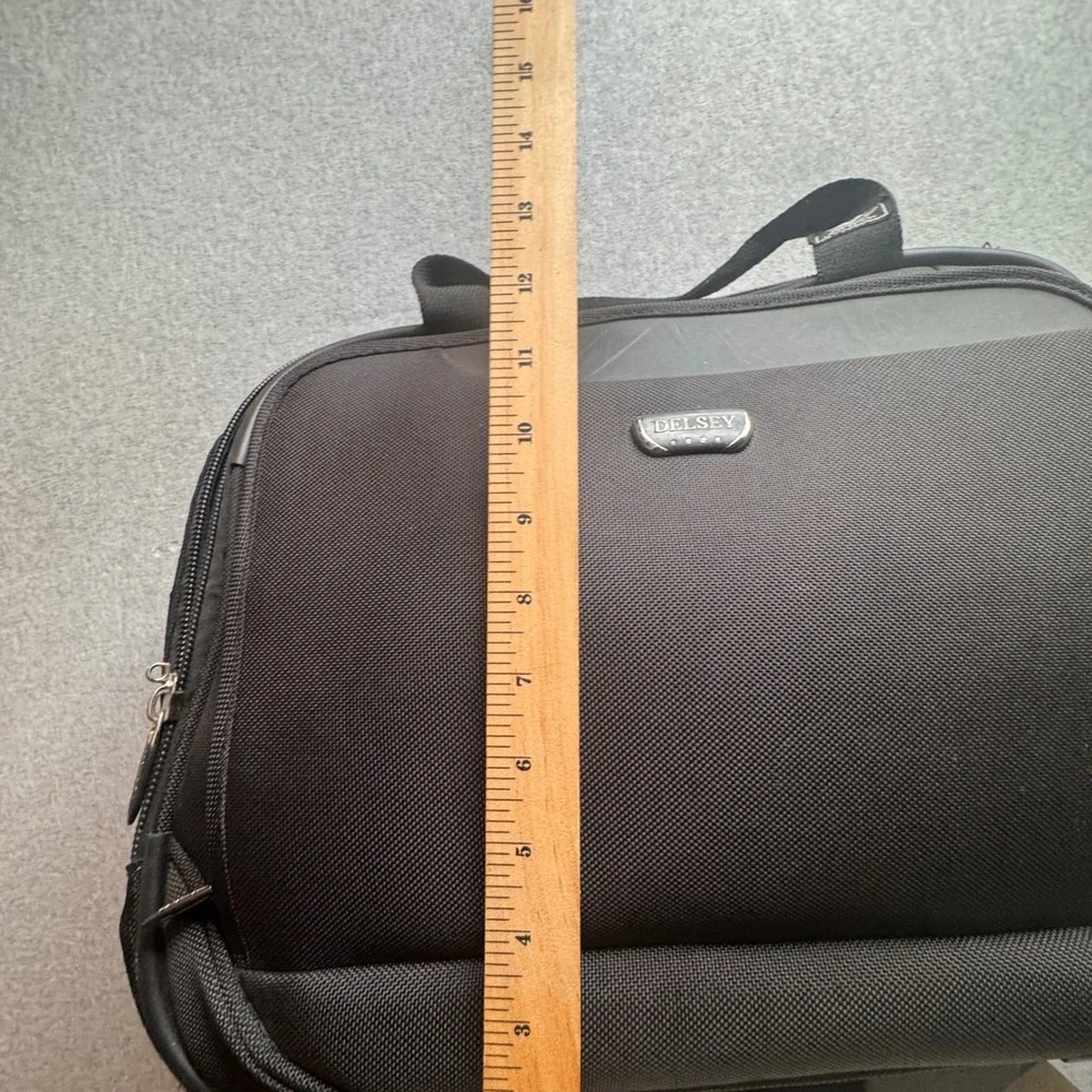DELSEY Carry On‎ Helium Superlite Lightweight Wheel Rolling Tote Suitcase Black